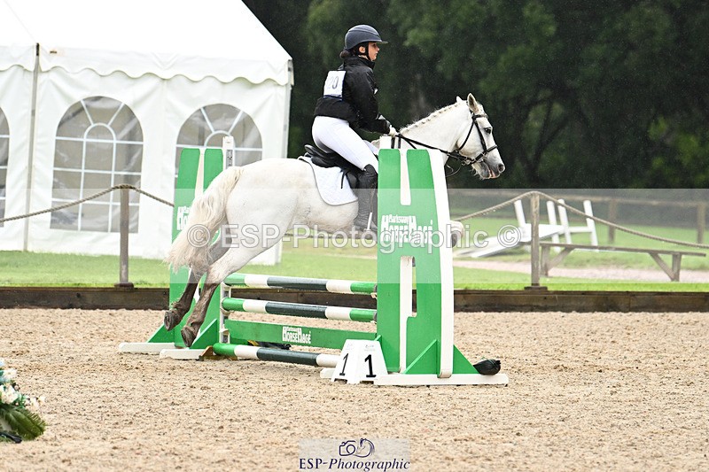 240824X-101013-23540 - 70cm Round 2 9.30 to 10.30