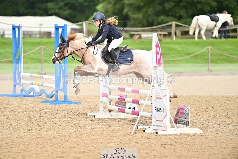 230930-094611-00108 - Cls 1 Pony Intro 70cm