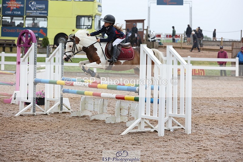 240630A-100734-11739 - Cls 30 British Novice and 80cm Open