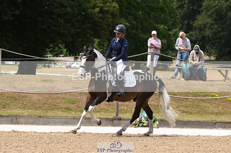 250720A-124038-10438 - 164-Dominique.Kinnaird-Perry-Pallas.Vanquish