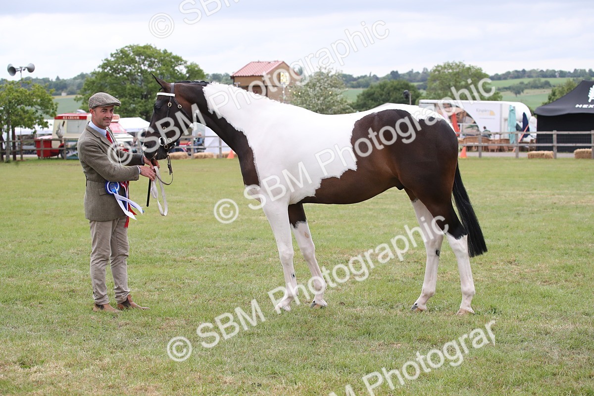 SBM_09900 - Ch 50 - Price Family Supreme In Hand
