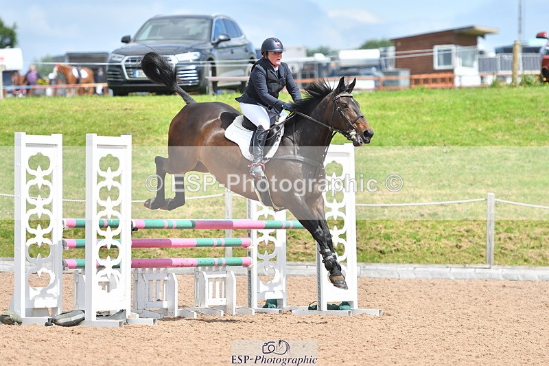 240609A-112053-04520 - Cls 17 Snr 1.05m Open