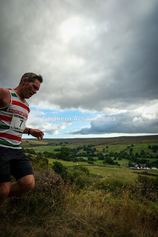 DSCF5268 - Reeth Fell race seniors