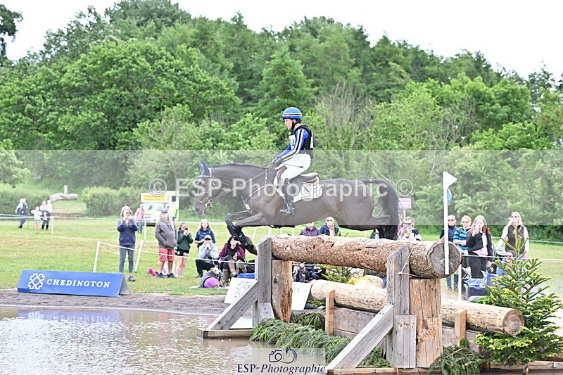 250525A-124750-16101 - D-452-Tiana.Coudray-COEUR.DE.L.ESPRIT.Z