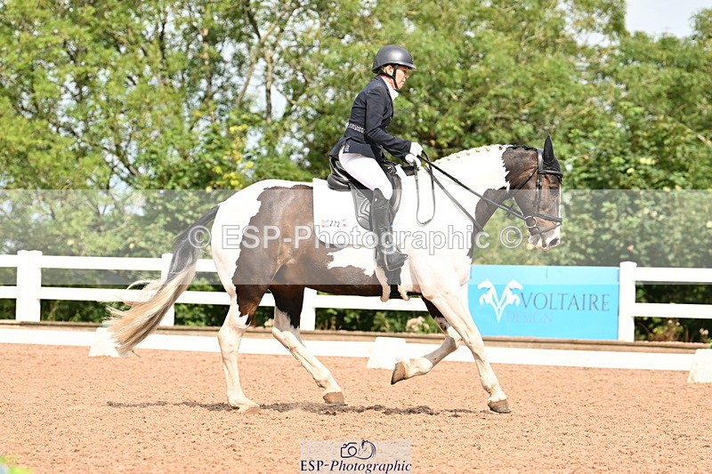 240817A-105316-07237 - 272-Victoria.Lance-Homefarm.Helios