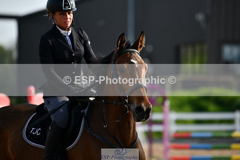 240511A-080413-10465 - Cls 27 85cm National Am Quali