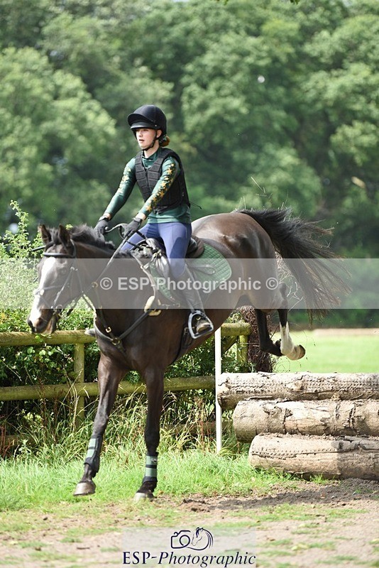 230817-135352-02094 - Kay's 1st Group - XC