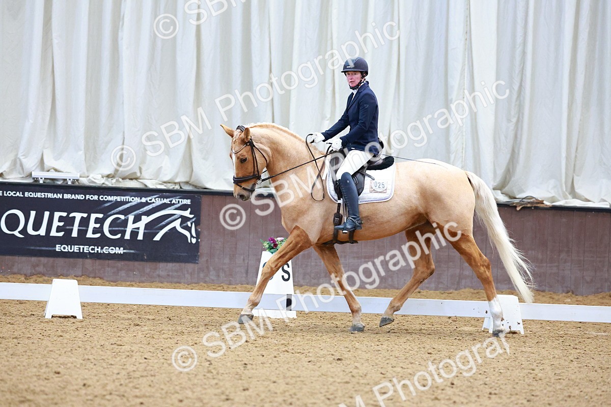 SBM_001225 - Class 18-15-16-22 - Elementary 5 Novice 5-Novice 6