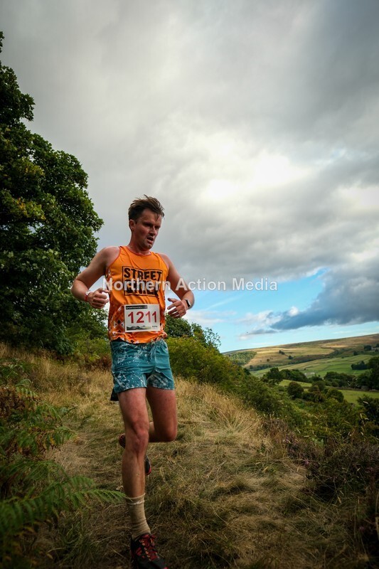 DSCF5468 - Reeth Fell race seniors