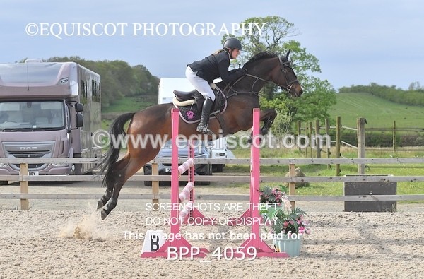 BPP_4059 - CLASS 9 - FRI - Senior Newcomers/ 1.10m Open
