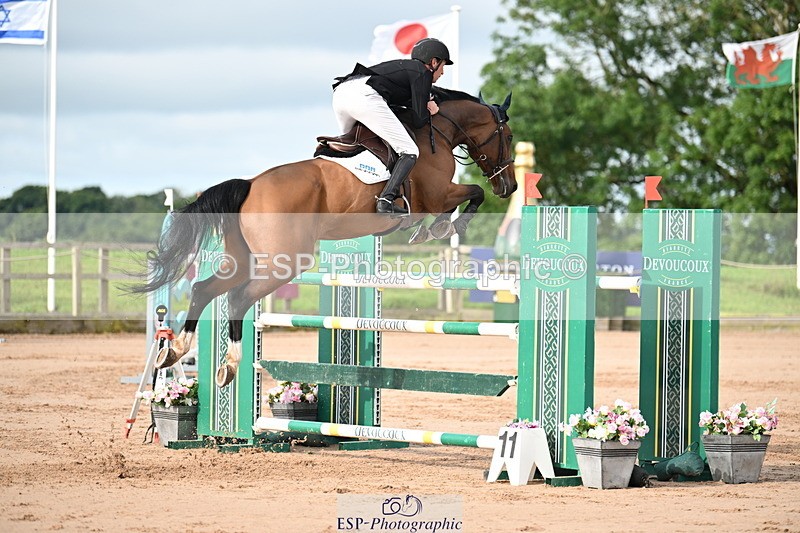 240721A-083325-16575 - Cls 20, 1 Star Gold Tour 1.35m