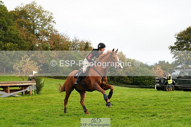 251025A-094100-15956 - D-321-Kirstie.Deakin-Main
