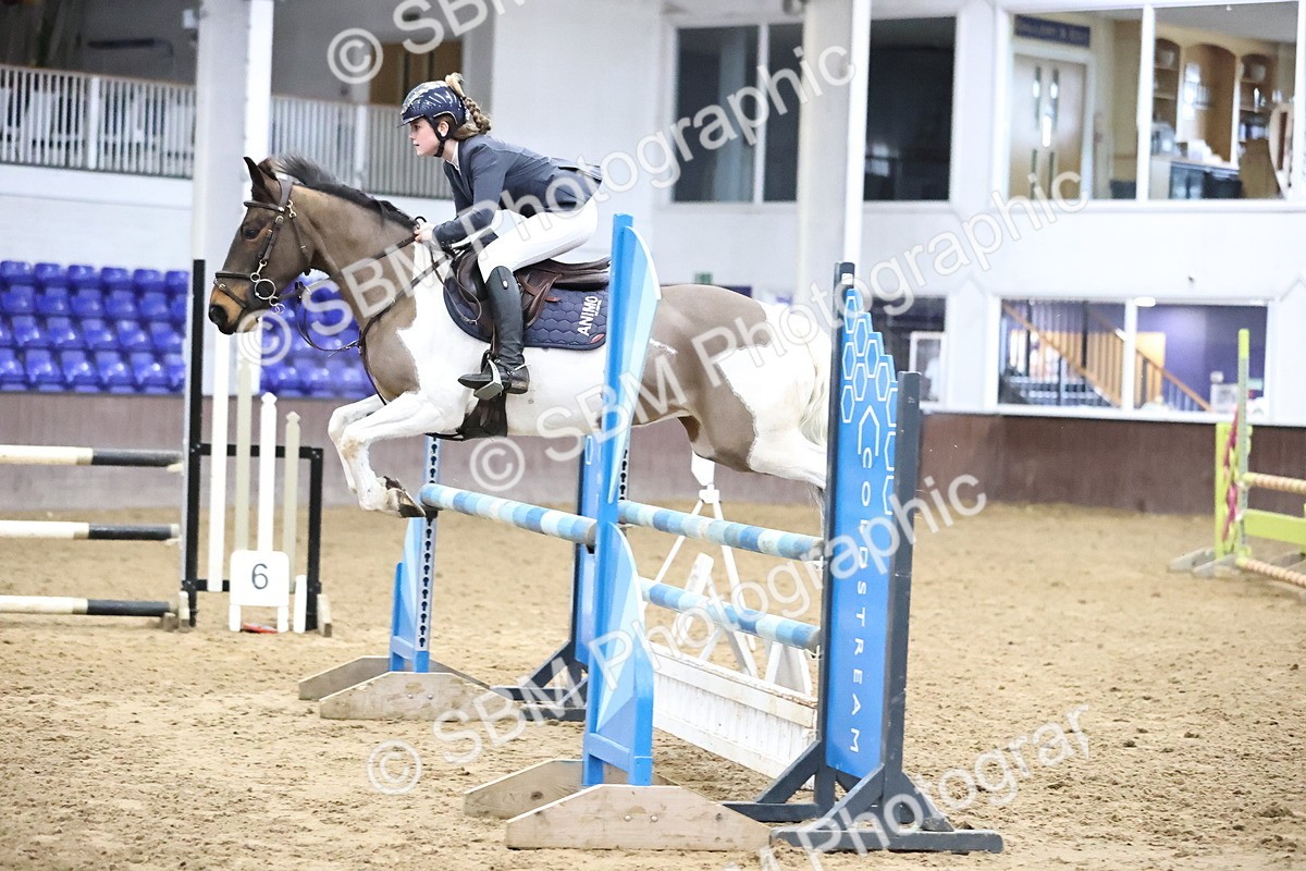 SBM_000870 - Class 4 - Blue Chip Pony Newcomers - 1.00m