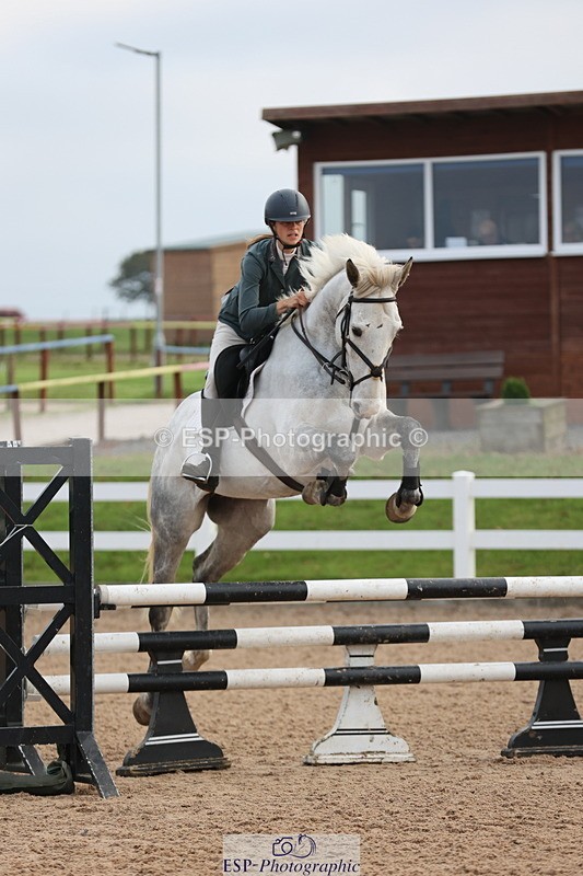 241101A-084049-00352 - FRI Cls 2 British Novice and 90cm Open