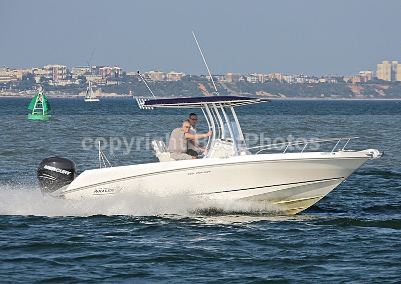 130905 BOSTON WHALER 220 OUTRAGE WT7A4622 - RIBs, Tenders, Dories, Dinghies