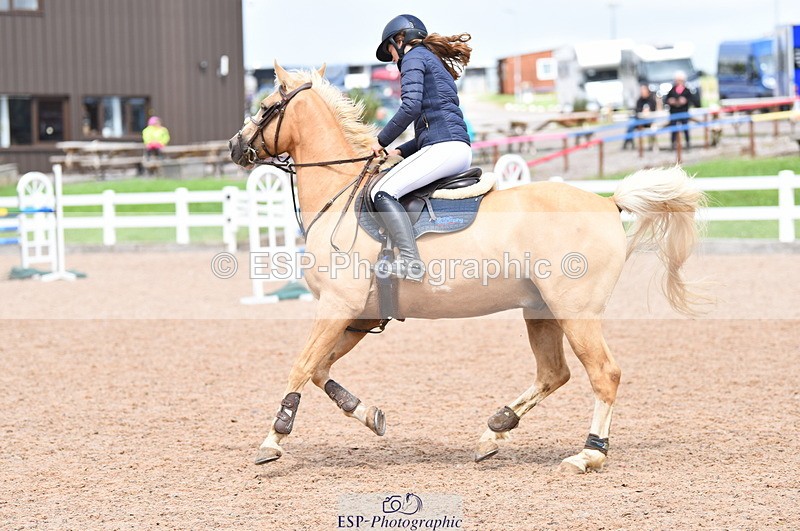 230715A-144036-01351 - Cls 6 Foxhunter & 1.10m Open