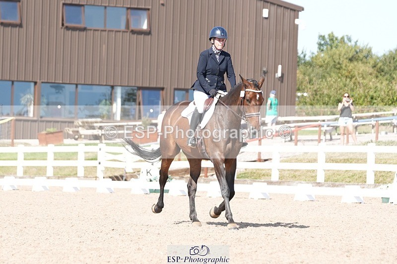 250817-155353-11829 - 204-Lysanne.VaseCafino