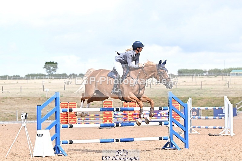 260819-142940-01111 - Cls 6 Foxhunter and 1.20m
