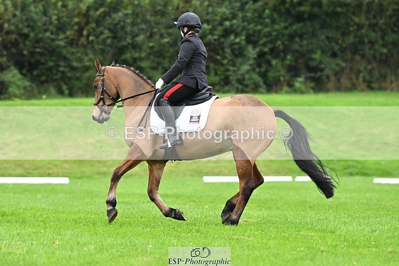 241024-123319-03436 - 516-L.Bdr.Ellie.Mitchell-MICRON.JOY