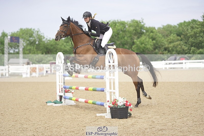 230810A-140112-02585 - Cls 4 1.05m Amateur Quali