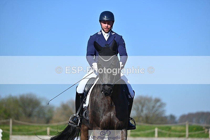 250406-093757-11943 - 023-Davy Harvey-Diamond Blue