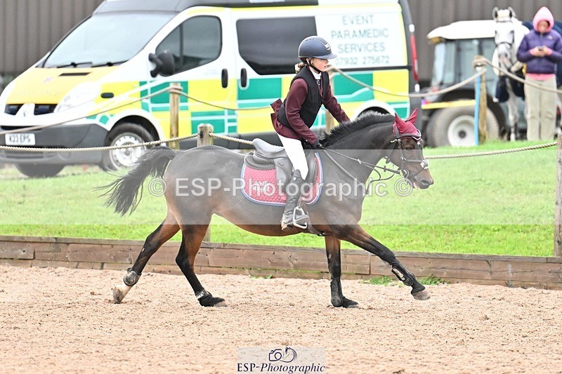 250920-154947-01797 - Cls 21 Pony Intro 80cm Derby