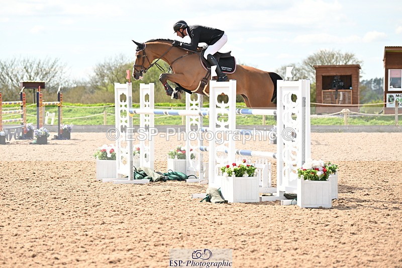 240418A-145253-04571 - Cls 9, 2 Star Big Tour 1.40m