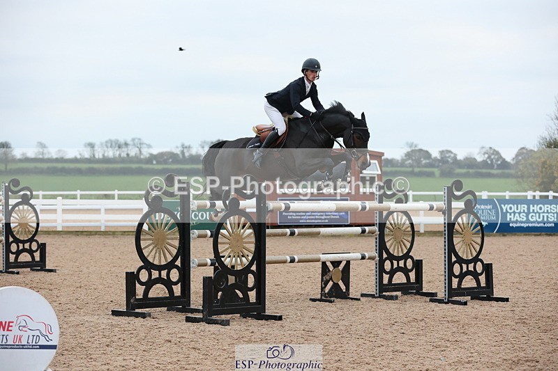 241101A-160122-03188 - FRI Cls 8 National 1.30m