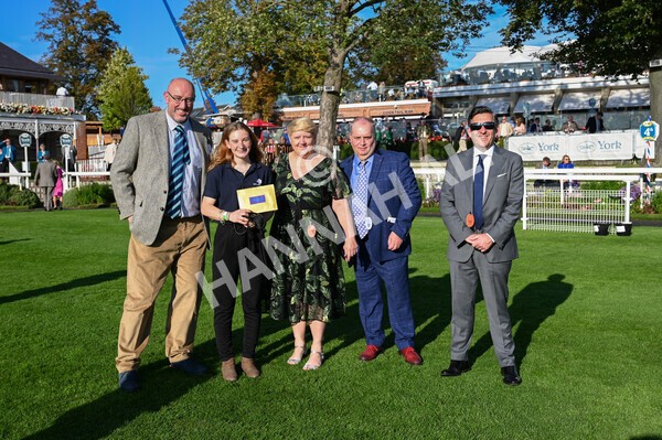 yr08102021r4-16 - Race 4 3.50pm Casumo Dare To be Different Handicap