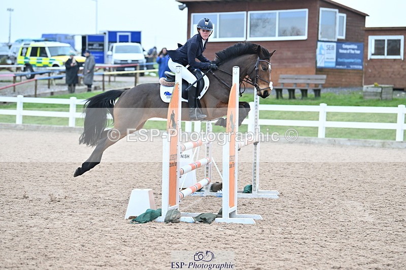 240128A-120803-00780 - Cls 4 Pony Newcomers and 1m Open