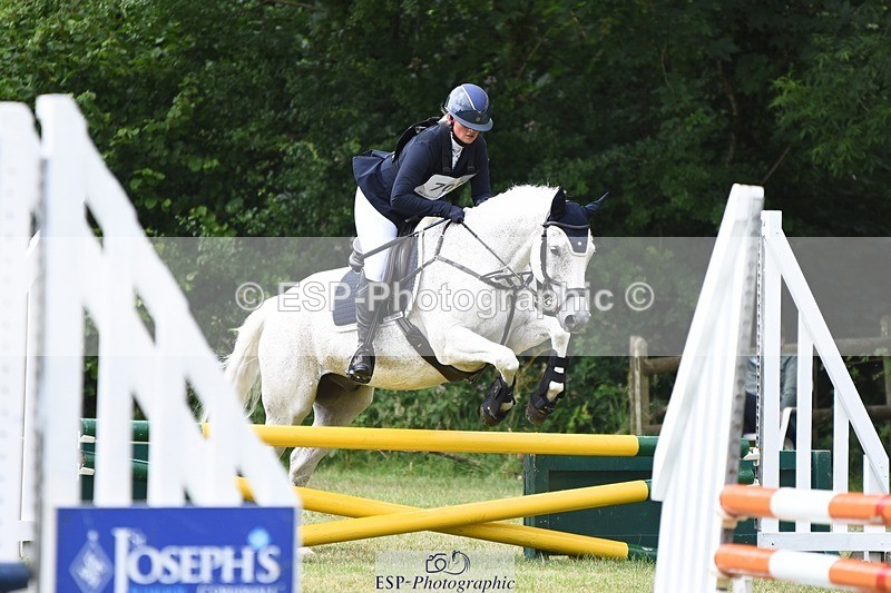 240630-150010-02415 - 709-Anna_Hoskins-Stardust