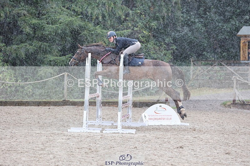 250829A-114902-01475 - Cls 7 British Novice and 90cm