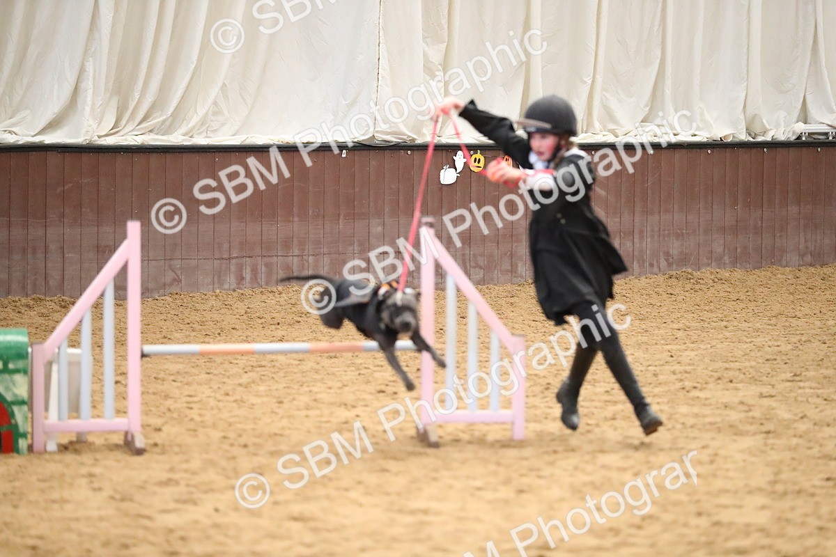 SBM_001330 - Class 3 - Horse & Hound