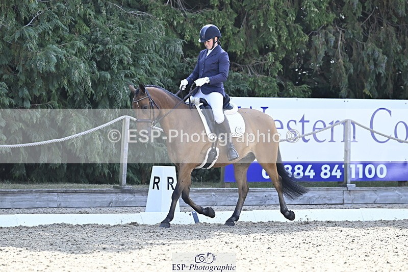 250810A-105148-04983 - 005-Katie.EdwardsBurnt.House.Lane.Wizby