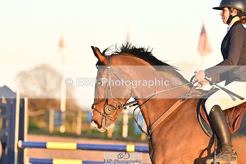 250401-192059-00981 - 90cm Classes