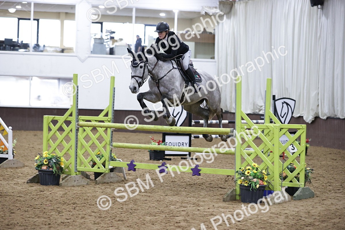 SBM_001396 - Class 4 - Senior Newcomers/ 1.10m Open