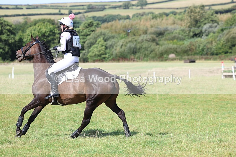 3E7A6687 - Class 1: Trebudannon Open: Pheasant Feeder