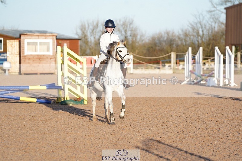 250125-100110-00884 - Clear Round 40cm and 50cm