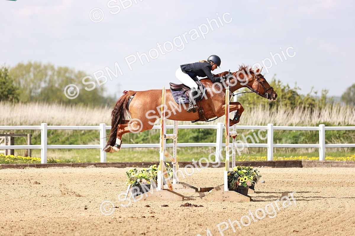  - Class 26 - Senior Foxhunter - 1.20m