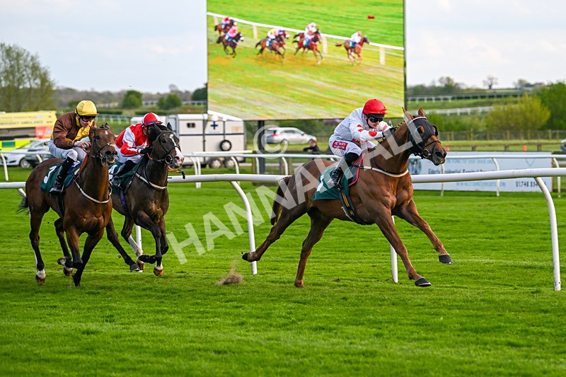 300424-Race 4-Fortunate Star-2812 - Race 4