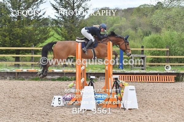 BPP_3561 - CLASS 18 SUN Senior Newcomers/ 1.10m Open