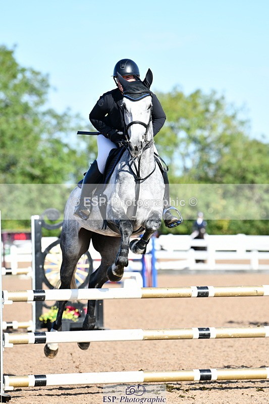 240913A-095923-03073 - Cls 20 Snr British Novice and 90cm Open