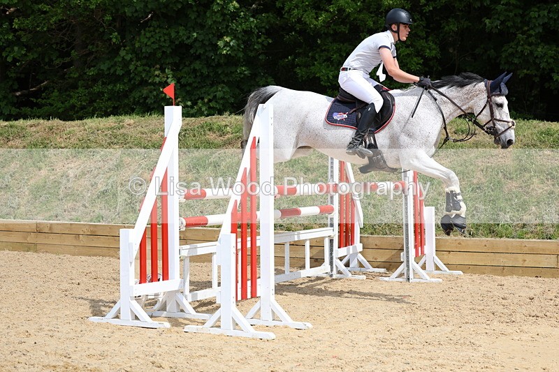 3E7A7249 - Class 7: Senior Newcomers/1.10m open