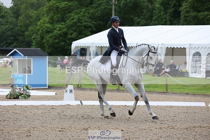 240523-093534-03165 - 207-IE_MR_MCGREGOR-Will_Furlong