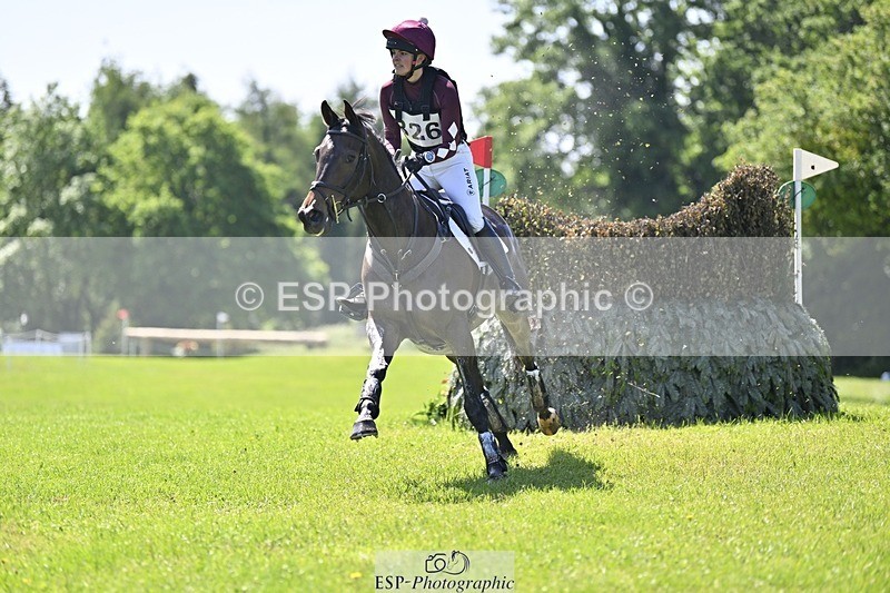 240525-110634-12426 - 326-BALLINAMEEN_BOYLE-Georgie_Selley