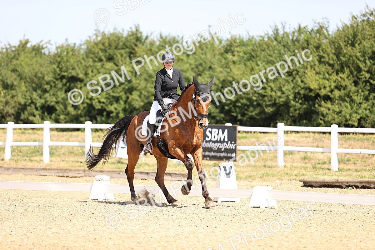 SBM_009443 - Novice 5 - 9.50-10.53