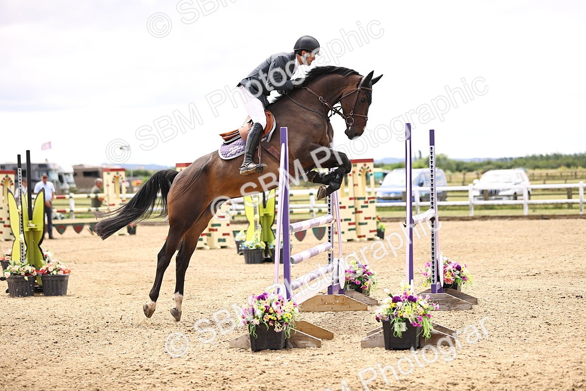 SBM_003432 - Class 22 - Senior Foxhunter 1.20m
