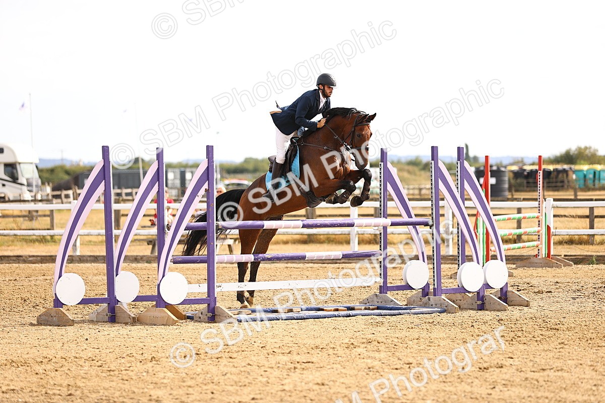 SBM_001706 - Class 6 - Senior Newcomers 1.10m