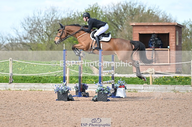 240418A-111232-02488 - Cls 5, 2 Star Medium Tour 1.35m