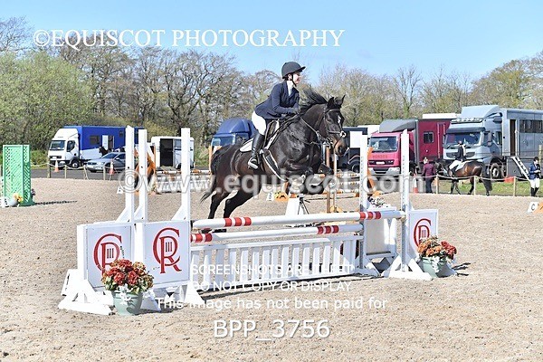 BPP_3756 - CLASS 3 FRI Senior British Novice/ 90cm Open